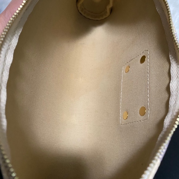 Authentic Louis Vuitton Discontinued Eva Clutch - Picture 11 of 12